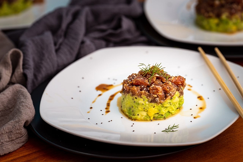 avocado tartare on plate