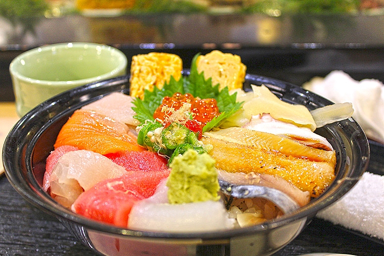 chirashi sushi