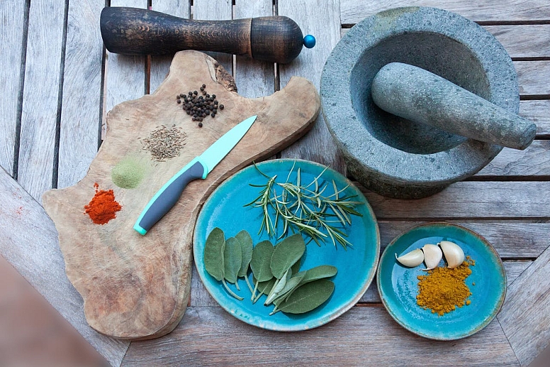 herbs and spices in cooking