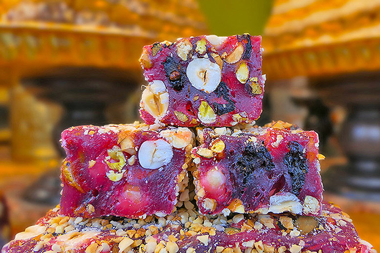 Pomegranate Turkish Delight with Hazelnuts