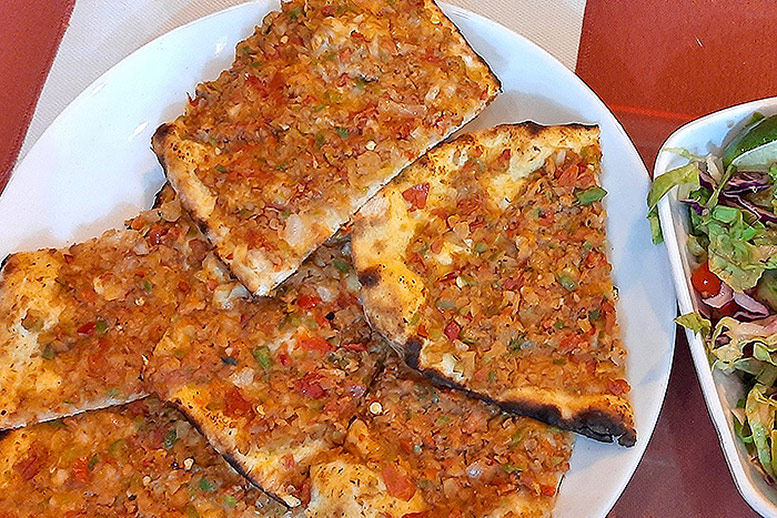 Kıymalı Pide
