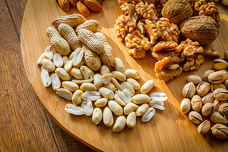 10 Types of Nuts and Their Benefits
