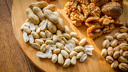 10 Types of Nuts and Their Benefits