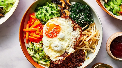 Find Out About Global Bowl Food: From Bibimbap to Poke Bowl